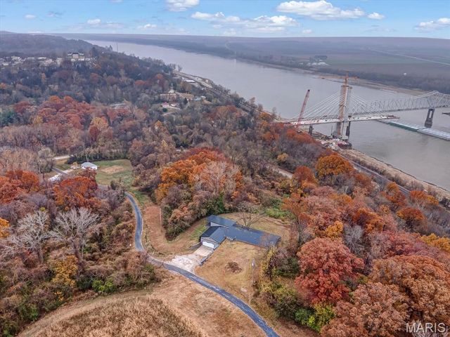 200 Rebecca Lane, Chester, IL 62233