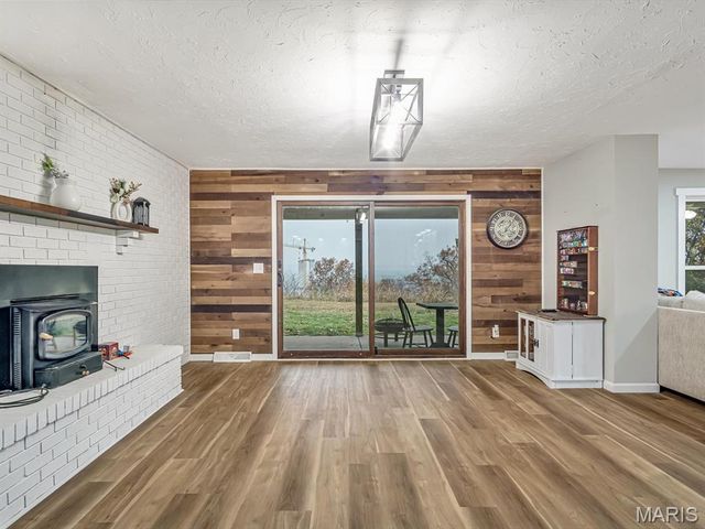 200 Rebecca Lane, Chester, IL 62233