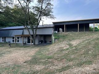 200 Rebecca Lane, Chester, IL 62233