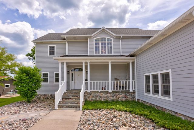 1147 N Bay Drive, Tawas City, MI 48730