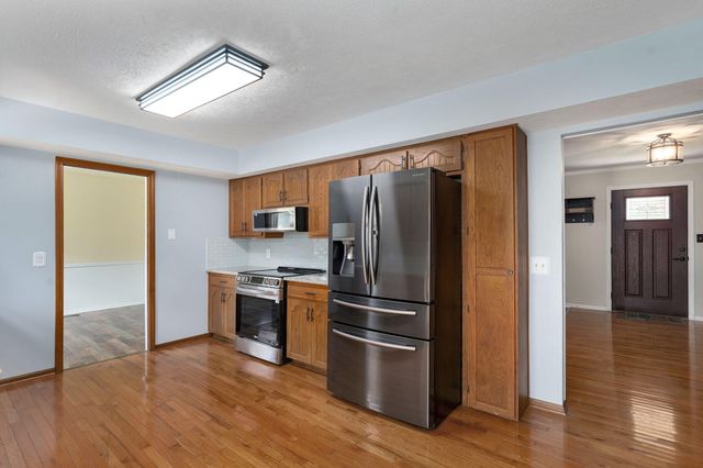 4349 S Cardinal Place, Springfield, MO 65804