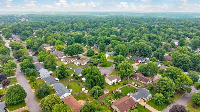 4349 S Cardinal Place, Springfield, MO 65804
