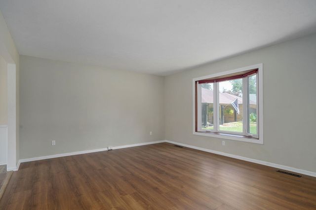 4349 S Cardinal Place, Springfield, MO 65804
