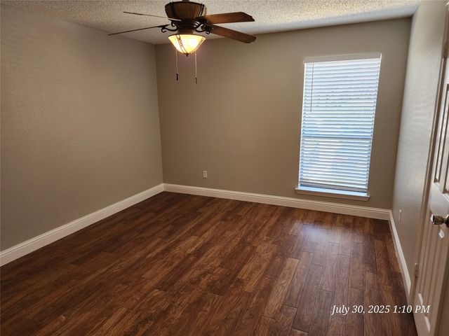 1308 Memory Lane 5114, Arlington, TX 76011