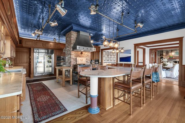 1 Second Street, Rumson, NJ 07760