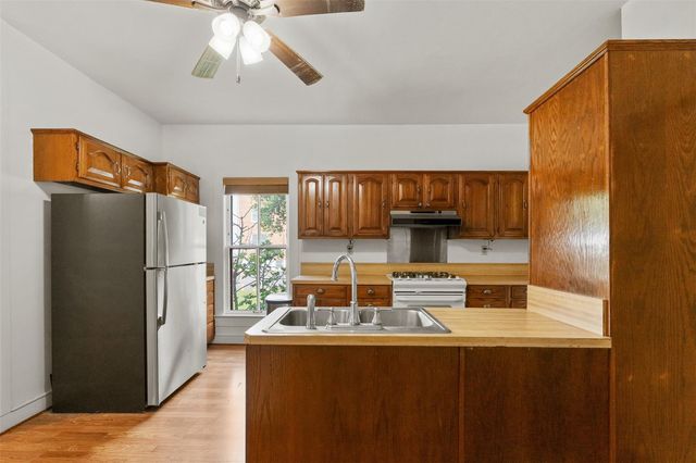 717 E Houston Avenue, Crockett, TX 75835