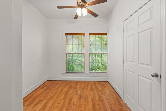 717 E Houston Avenue, Crockett, TX 75835