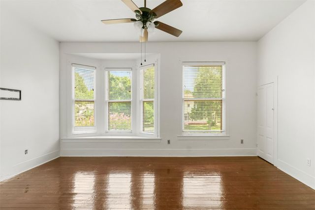 717 E Houston Avenue, Crockett, TX 75835