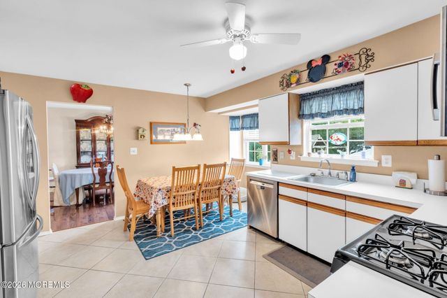 29 Netty Street, Howell, NJ 07731
