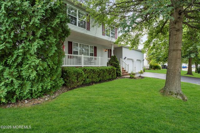 29 Netty Street, Howell, NJ 07731