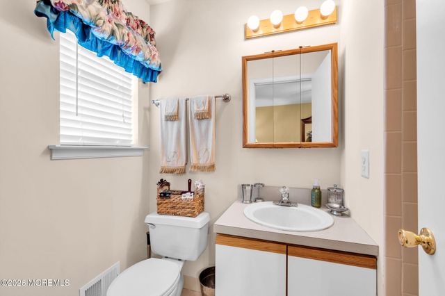 29 Netty Street, Howell, NJ 07731
