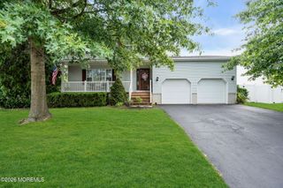 29 Netty Street, Howell, NJ 07731