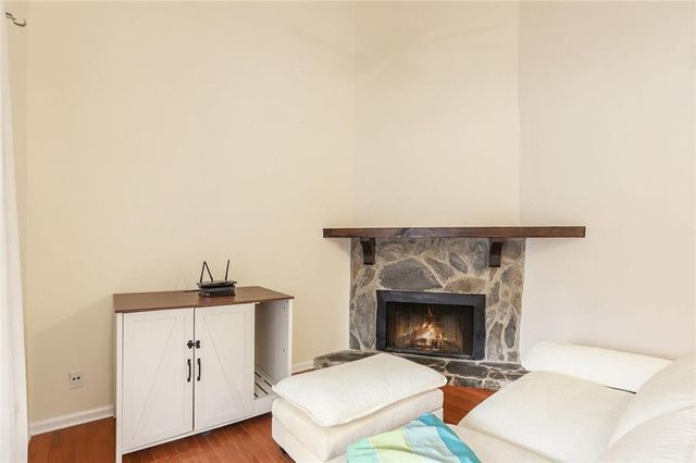 311 Quail Run, Roswell, GA 30076