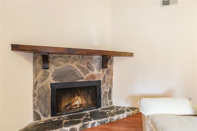 311 Quail Run, Roswell, GA 30076