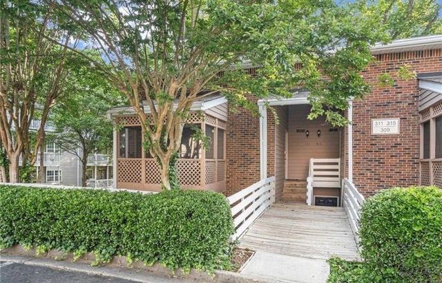 311 Quail Run, Roswell, GA 30076