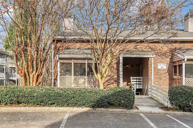 311 Quail Run, Roswell, GA 30076