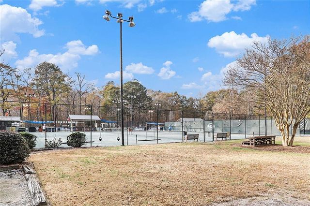 311 Quail Run, Roswell, GA 30076