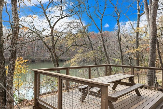 311 Quail Run, Roswell, GA 30076