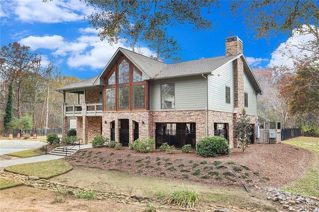 311 Quail Run, Roswell, GA 30076