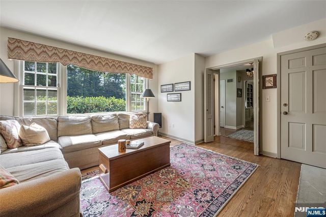 570 Bennington Terrace, Ridgewood, NJ 07450