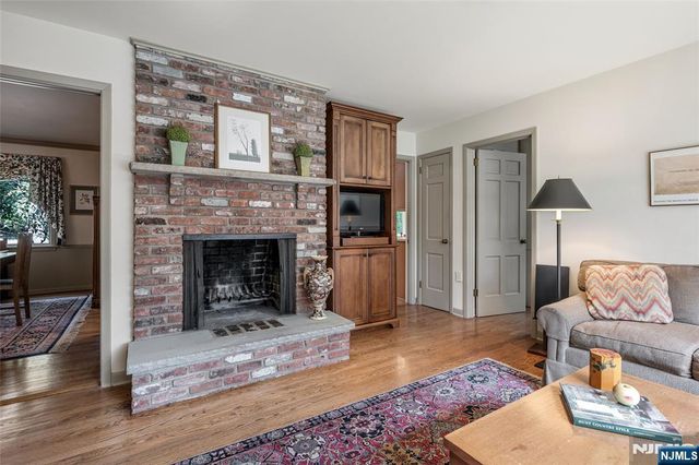 570 Bennington Terrace, Ridgewood, NJ 07450