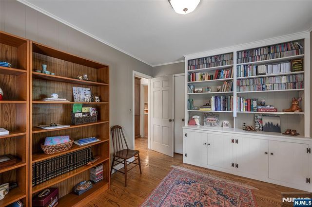 570 Bennington Terrace, Ridgewood, NJ 07450