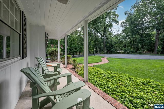 570 Bennington Terrace, Ridgewood, NJ 07450