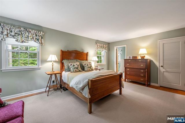 570 Bennington Terrace, Ridgewood, NJ 07450