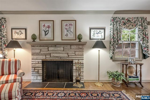 570 Bennington Terrace, Ridgewood, NJ 07450