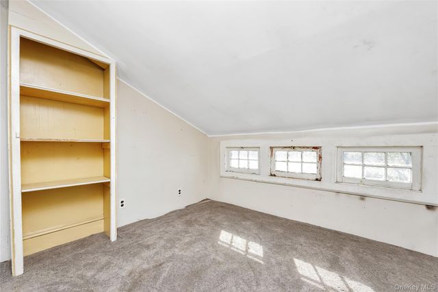 73 Peterson Place, Lynbrook, NY 11563