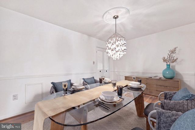 7384 HALLCREST DR, Mclean, VA 22102