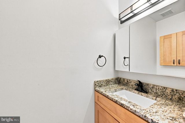 7384 HALLCREST DR, Mclean, VA 22102