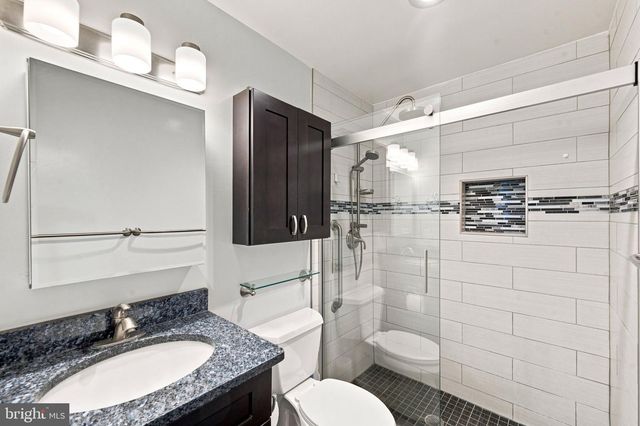 7384 HALLCREST DR, Mclean, VA 22102