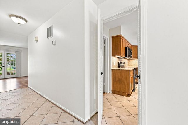 7384 HALLCREST DR, Mclean, VA 22102