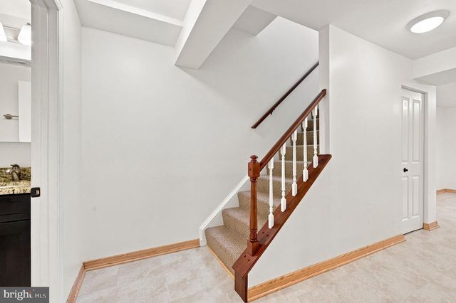 7384 HALLCREST DR, Mclean, VA 22102