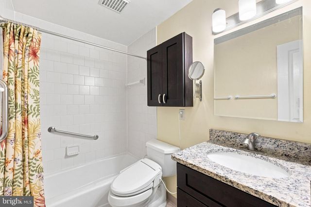 7384 HALLCREST DR, Mclean, VA 22102