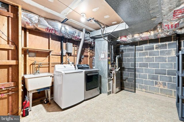 7384 HALLCREST DR, Mclean, VA 22102