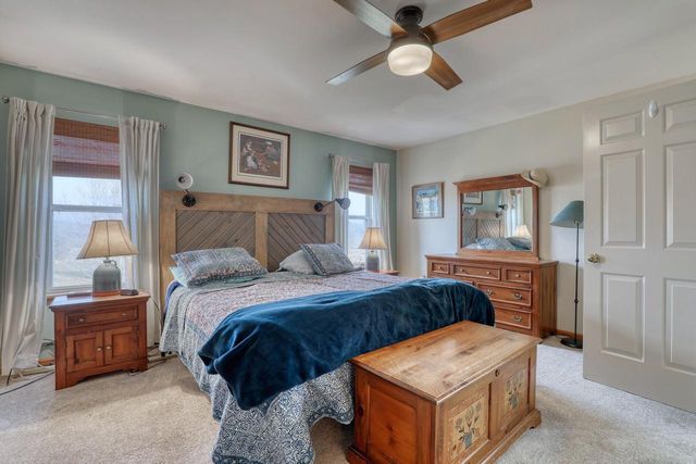 W334N7700 Stone Bank ROAD, Oconomowoc, WI 53066