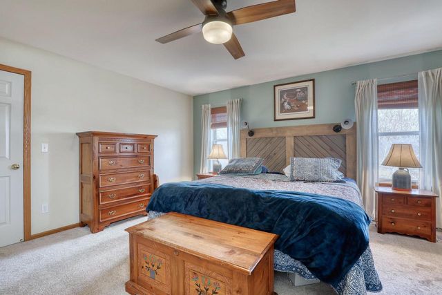 W334N7700 Stone Bank ROAD, Oconomowoc, WI 53066