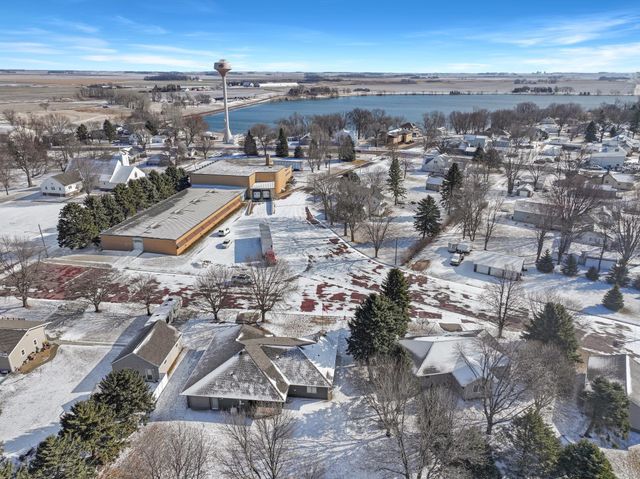 431 Elizabeth Avenue, Lake Wilson, MN 56151