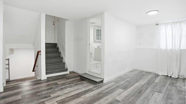 8 Myrtle Avenue, Brentwood, NY 11717