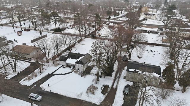 8 Myrtle Avenue, Brentwood, NY 11717