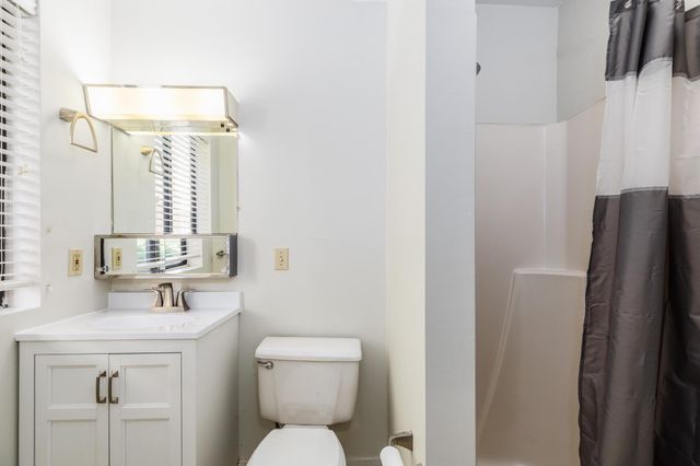 14 Franklin Heights, Rochester, NH 03866