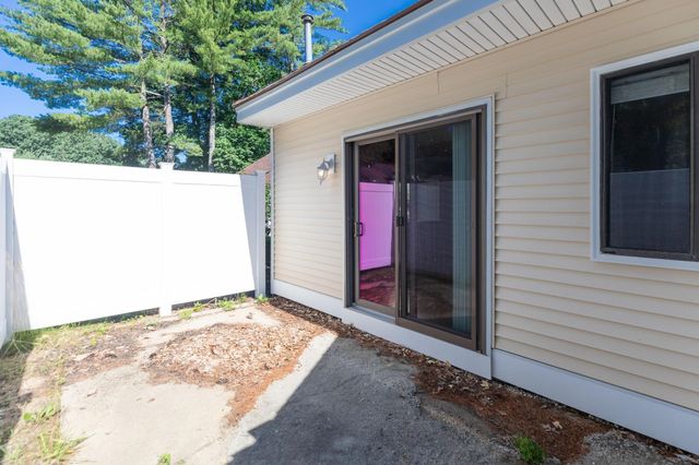 14 Franklin Heights, Rochester, NH 03866