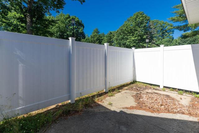 14 Franklin Heights, Rochester, NH 03866