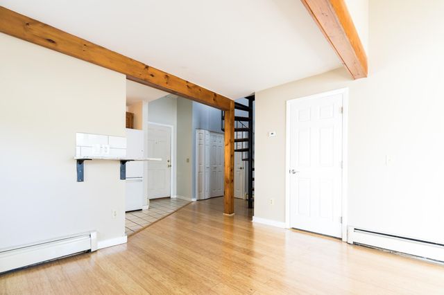 14 Franklin Heights, Rochester, NH 03866