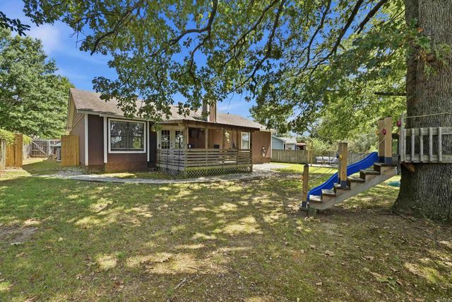 301 Zachary Cove, Bryant, AR 72022