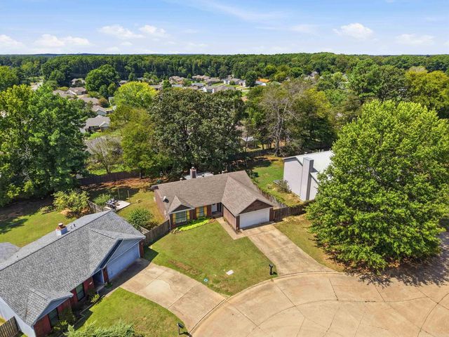 301 Zachary Cove, Bryant, AR 72022
