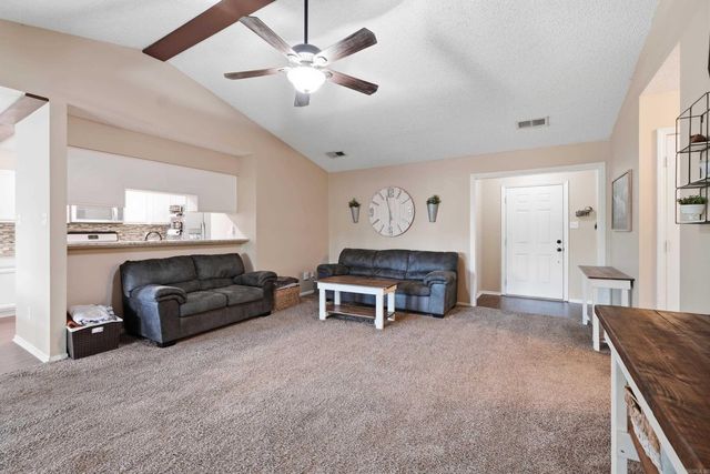 301 Zachary Cove, Bryant, AR 72022