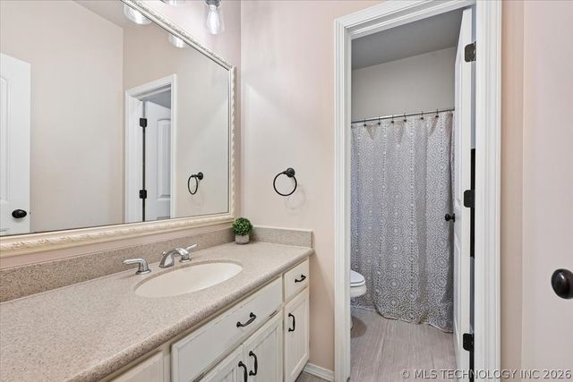 5019 S 167th East Avenue, Tulsa, OK 74134